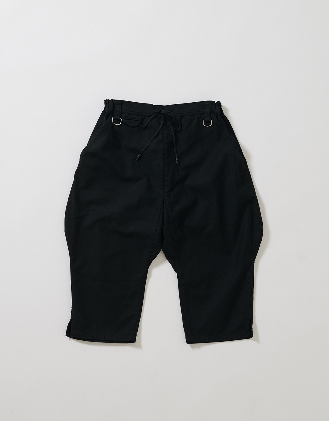 KARASUTENGU SEMI SHORT PANTS “70%” 4441-704